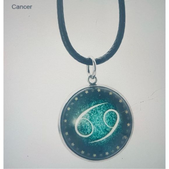 CANCER GREEN GLOW IN THE DARK ZODIAC STAR SIGN HOROSCOPE NECKLACE - Picture 1 of 15